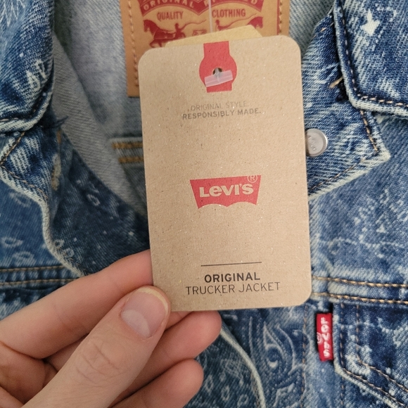 NEW Levi's Original Trucker Jacket Bandana Tile Indigo Medium Wash Sz XS Womens - Picture 6 of 11